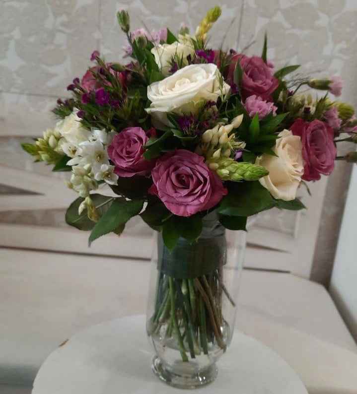 جمال الورود والنباتات