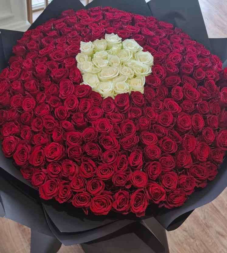 باقة الروز الكبيرة